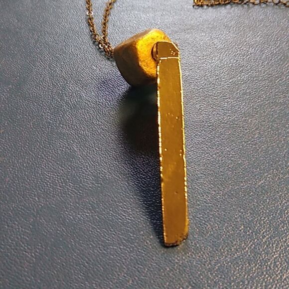 Beljoy Gold and Turquoise colored Arrowhead Pendant Necklace - Picture 5 of 9